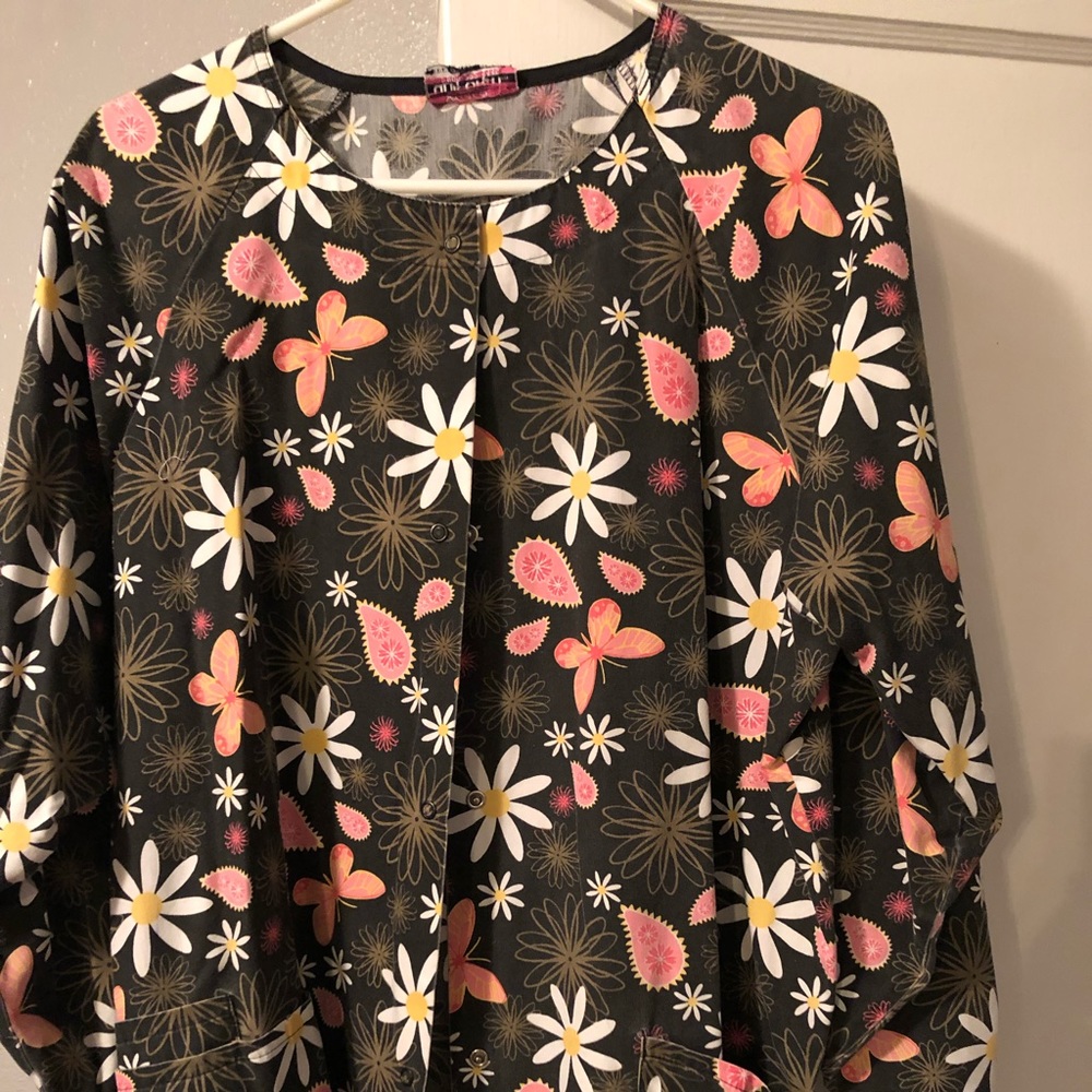 Scrub jacket